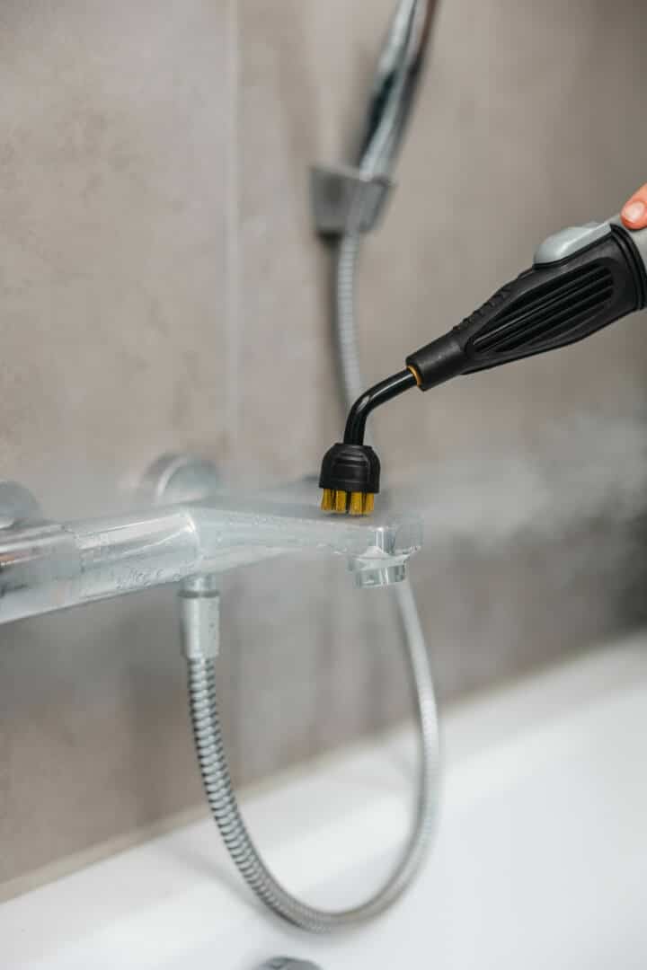 aio Ökolution Plus – Der Heißluftreiniger, der Putzen einfacher macht – Team Clean